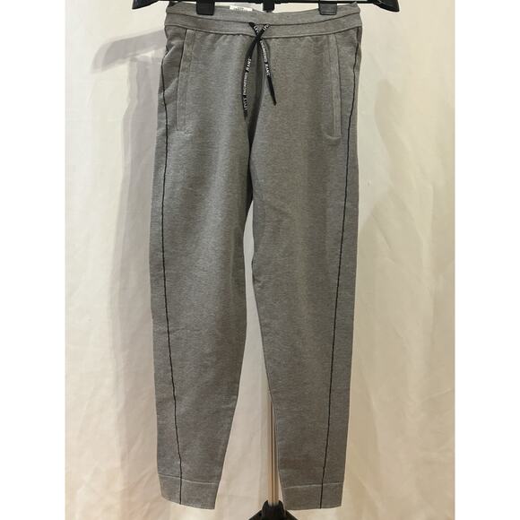 NWT Levi's Engineered Jeans Knit Jogger size XS - Picture 1 of 8